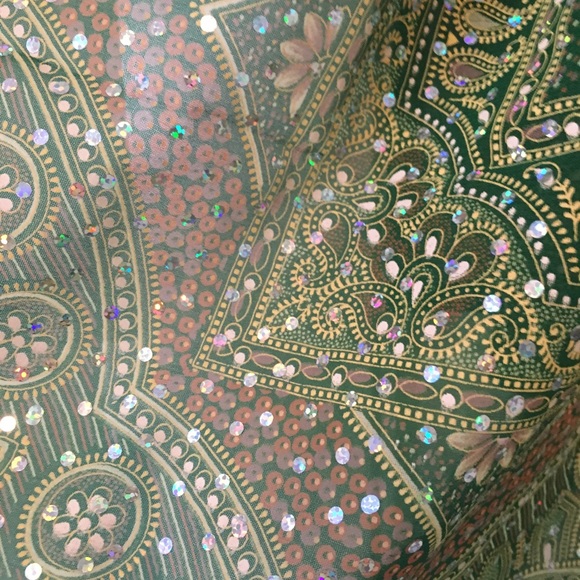 Egyptian Style Scarf - Picture 2 of 3